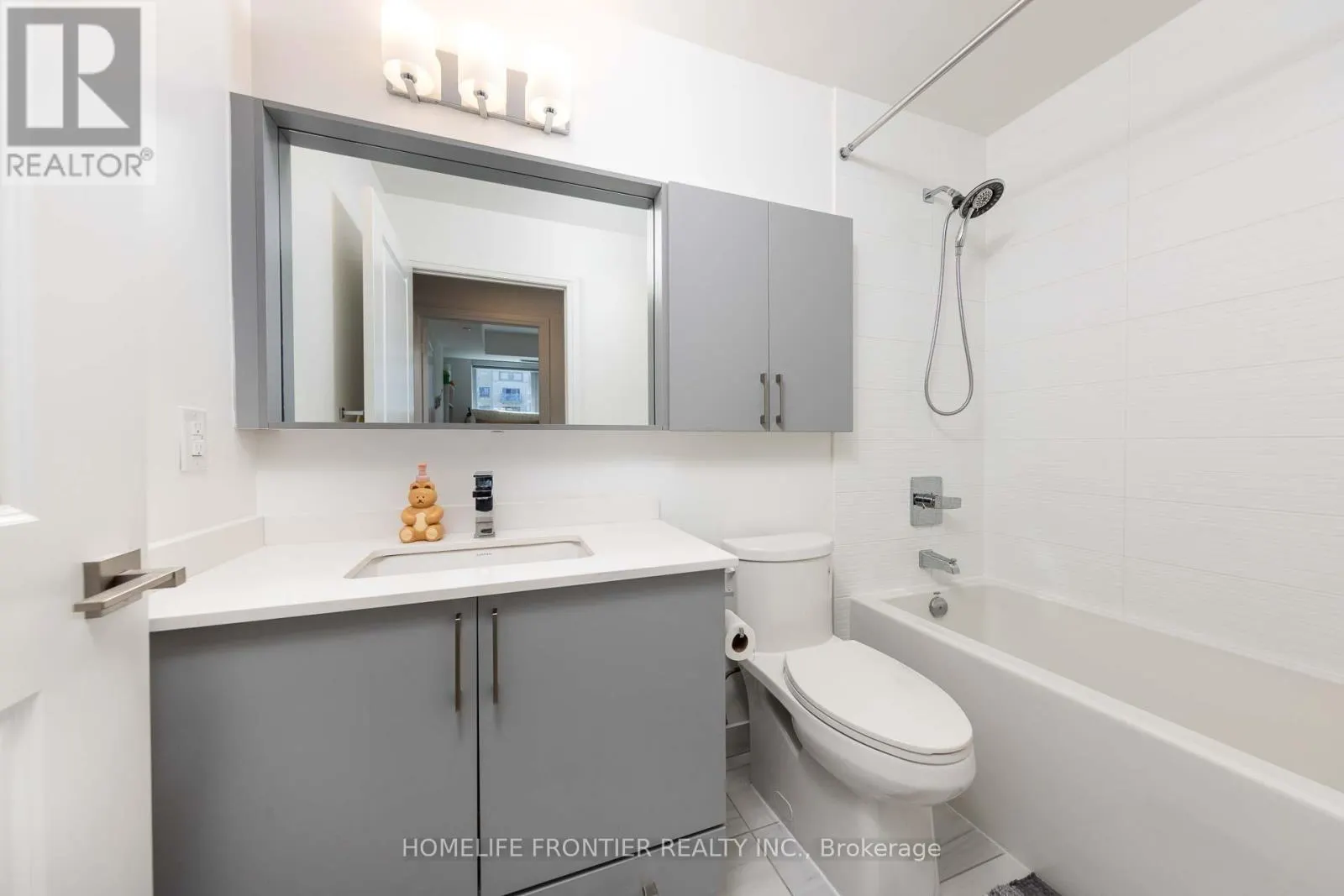 #629 - 591 SHEPPARD AVENUE E