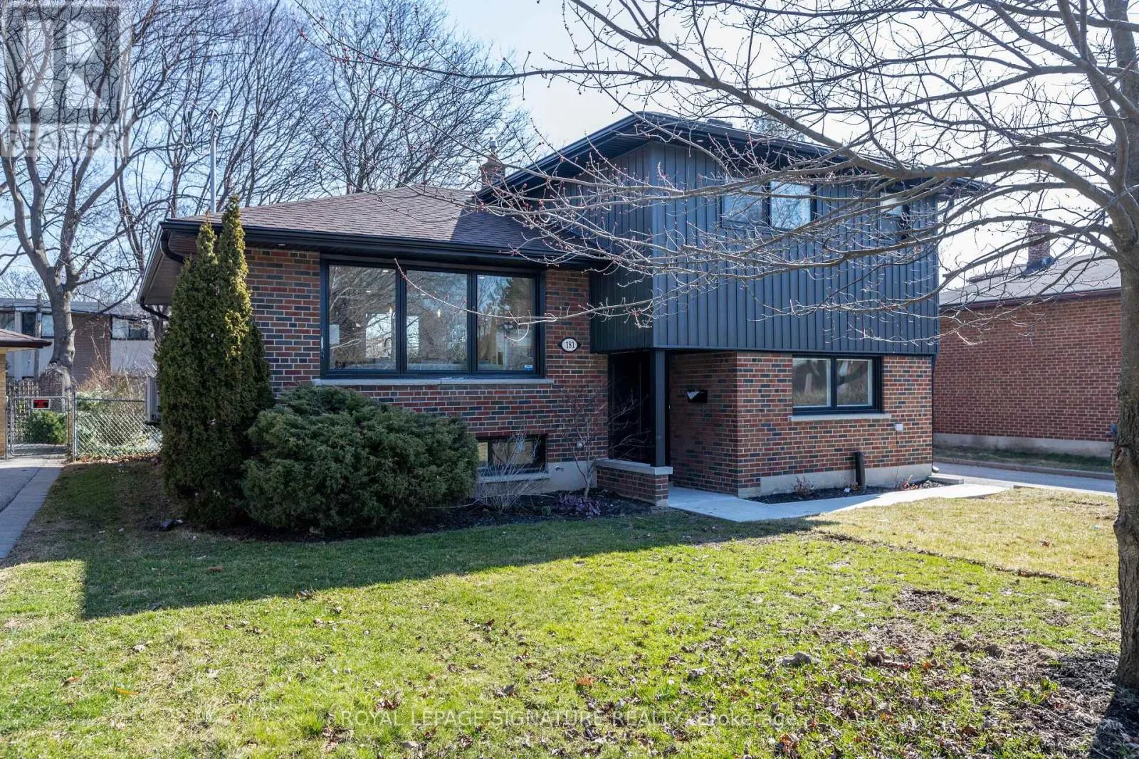 181 BROADLANDS BOULEVARD