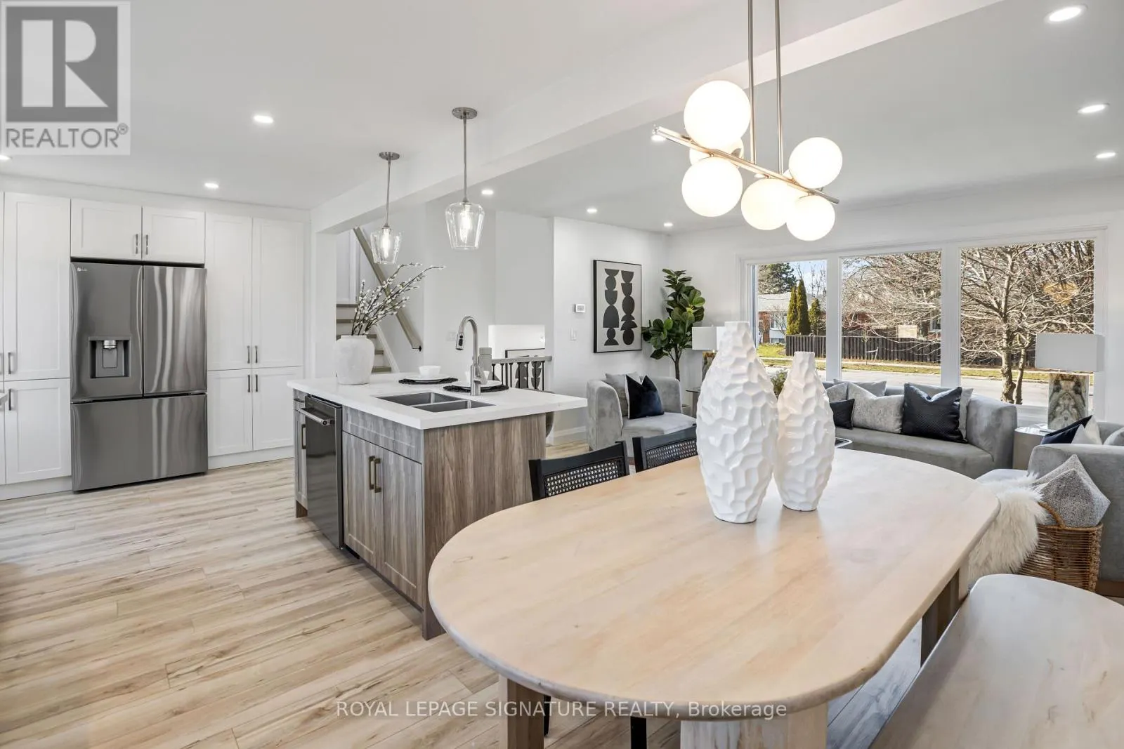 181 BROADLANDS BOULEVARD