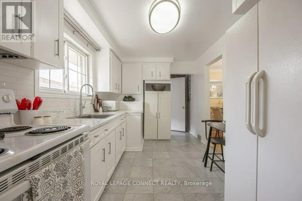 2 AILSA CRAIG COURT