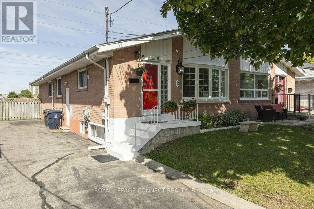 2 AILSA CRAIG COURT
