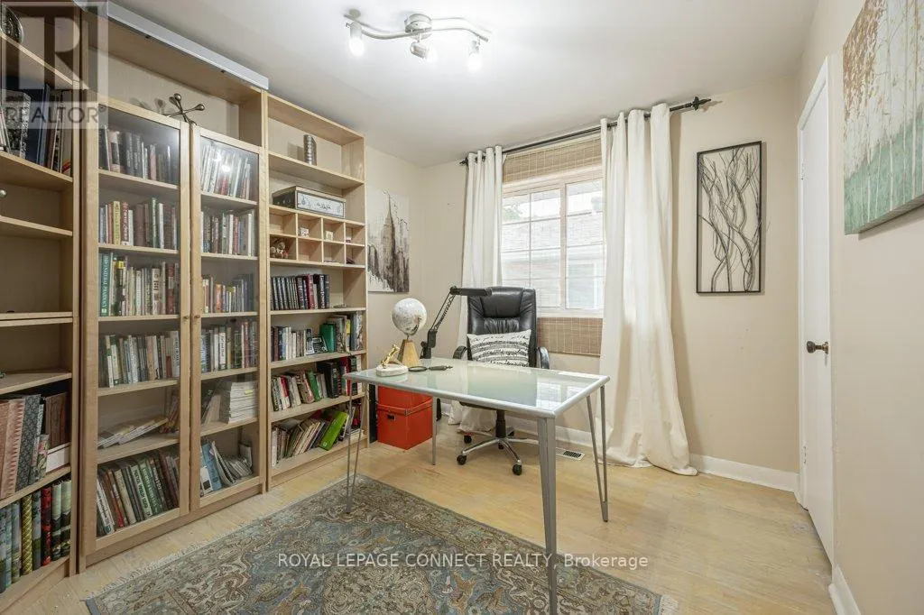 2 AILSA CRAIG COURT
