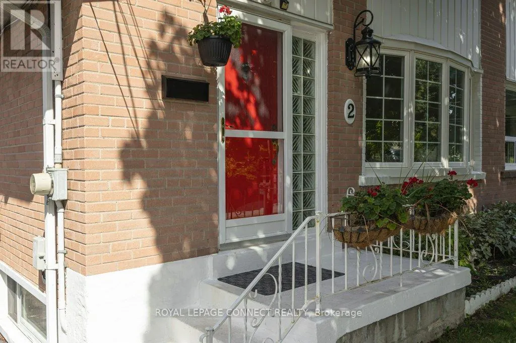 2 AILSA CRAIG COURT