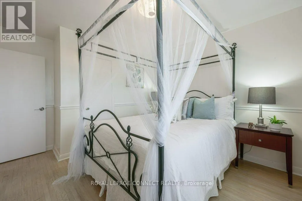 2 AILSA CRAIG COURT