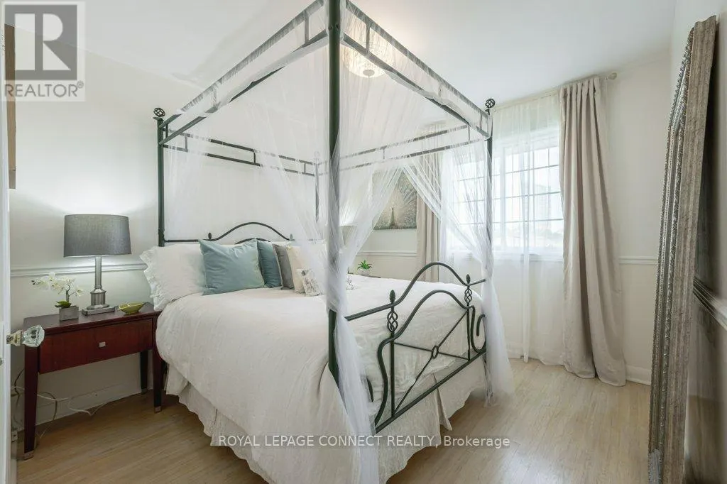 2 AILSA CRAIG COURT