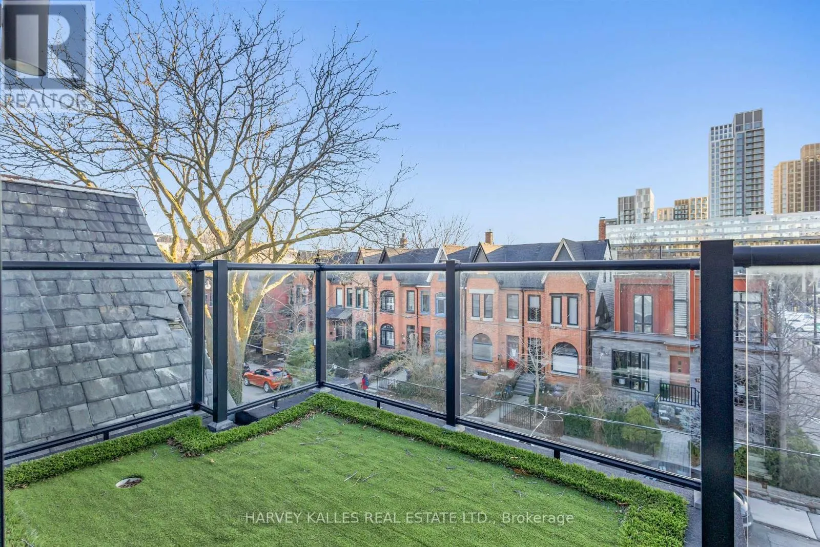 257 BORDEN STREET