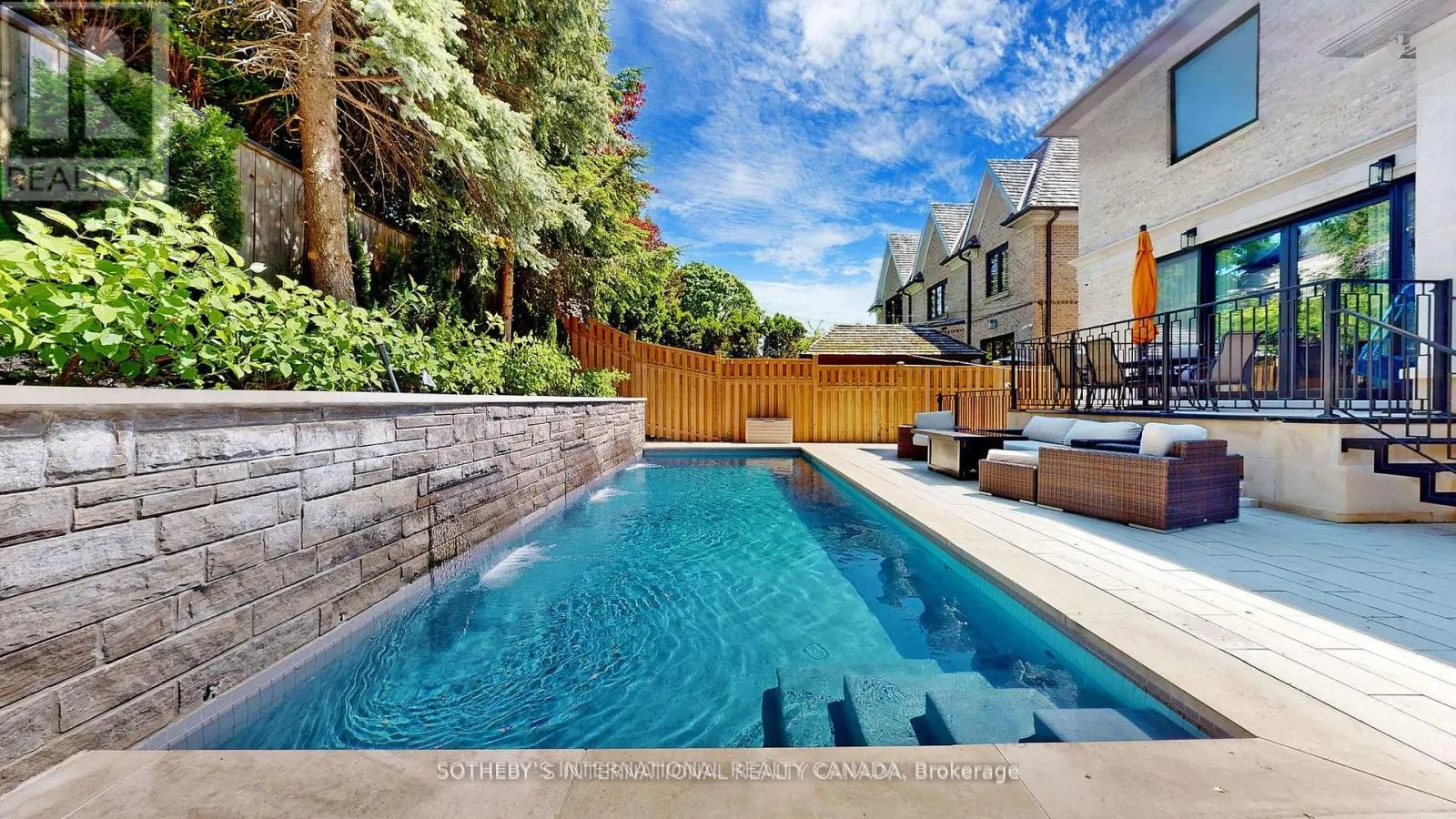 101 DUNLOE ROAD