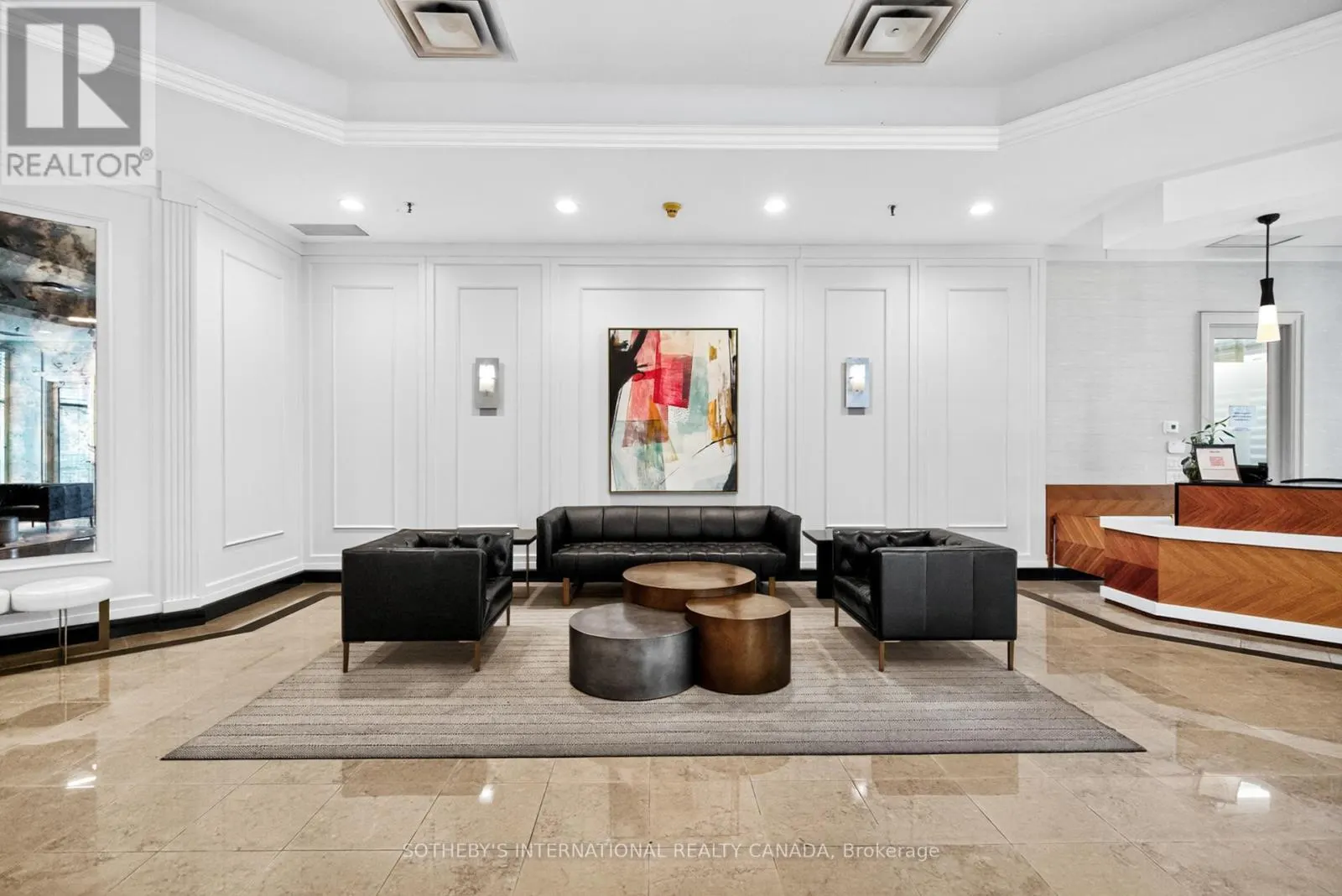 PH101 - 8 HILLCREST AVENUE