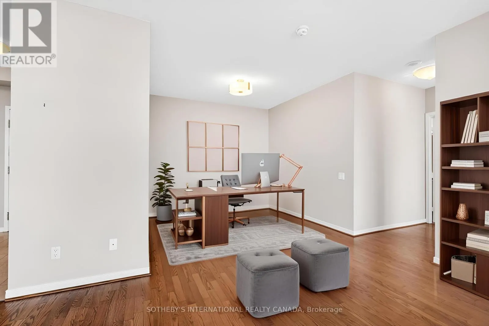 PH101 - 8 HILLCREST AVENUE