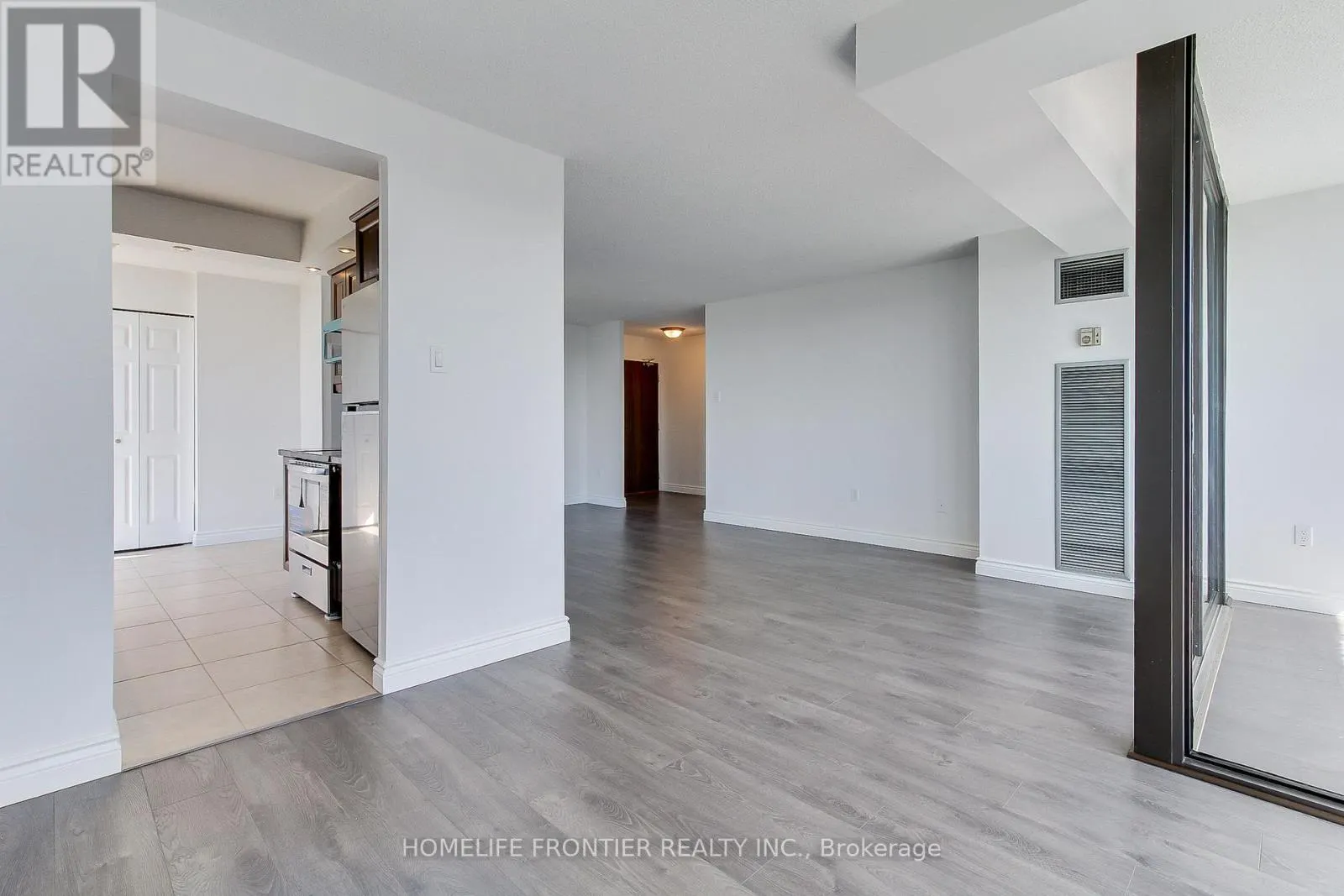 1906 - 80 ANTIBES DRIVE