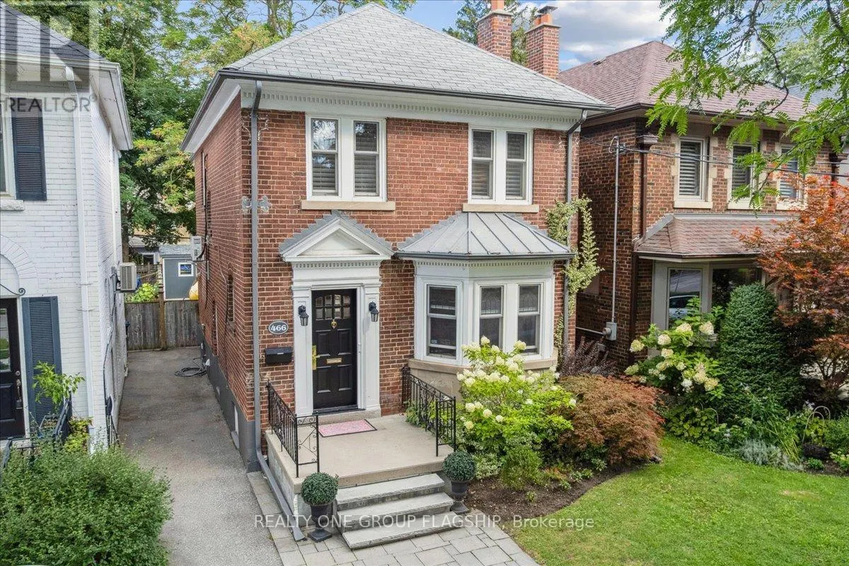 466 ST CLEMENTS AVENUE