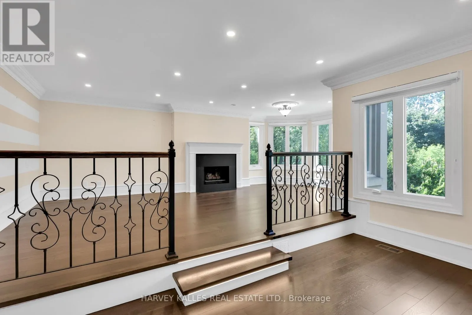 113 COLDSTREAM AVENUE