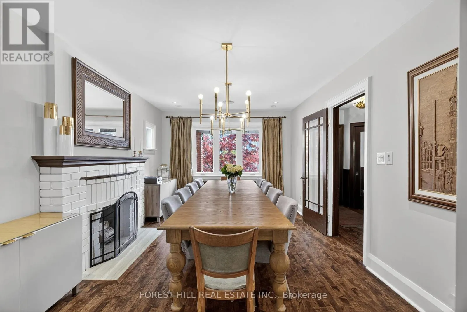 82 PINEWOOD AVENUE