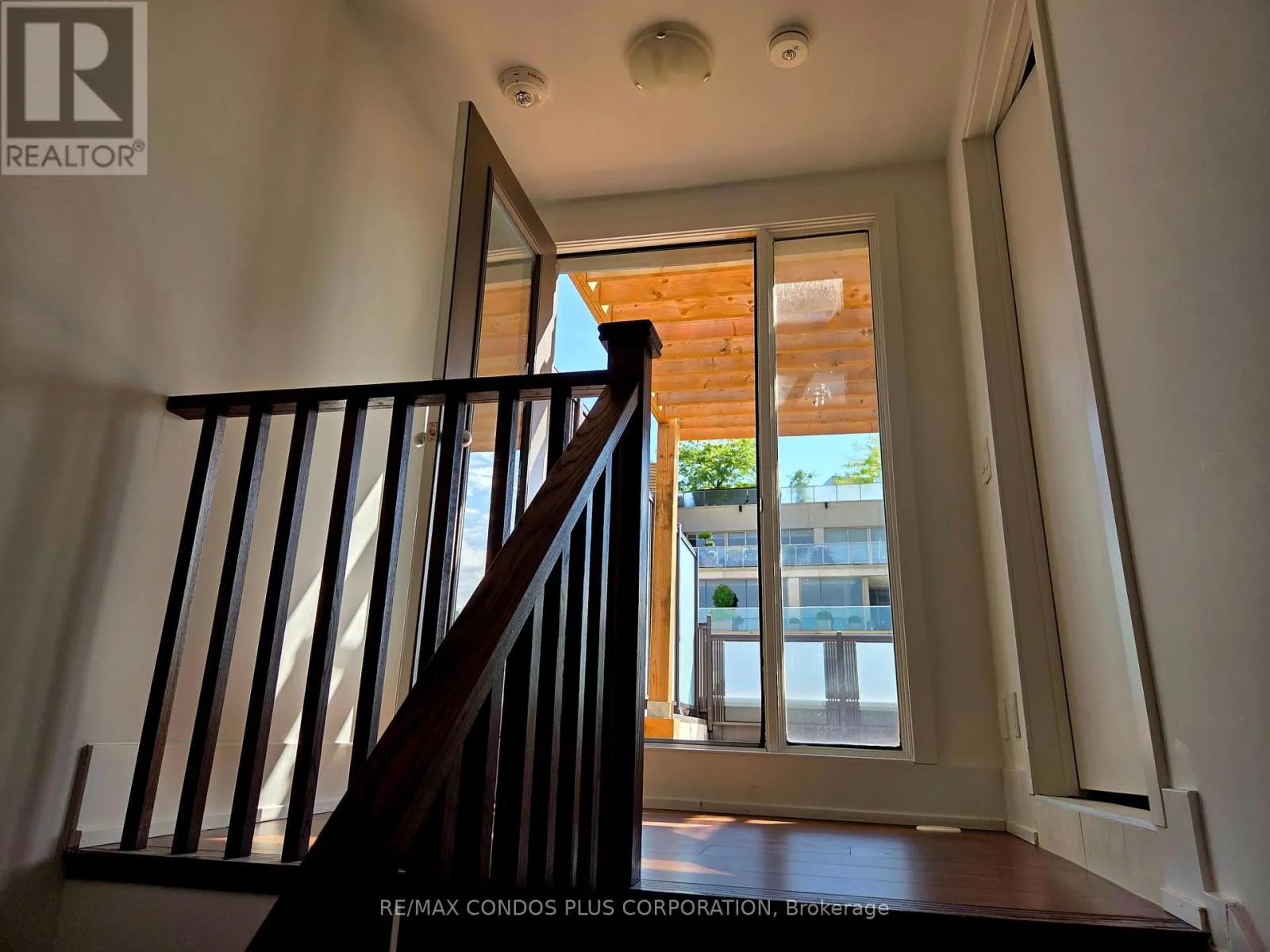9 - 270 DAVENPORT ROAD