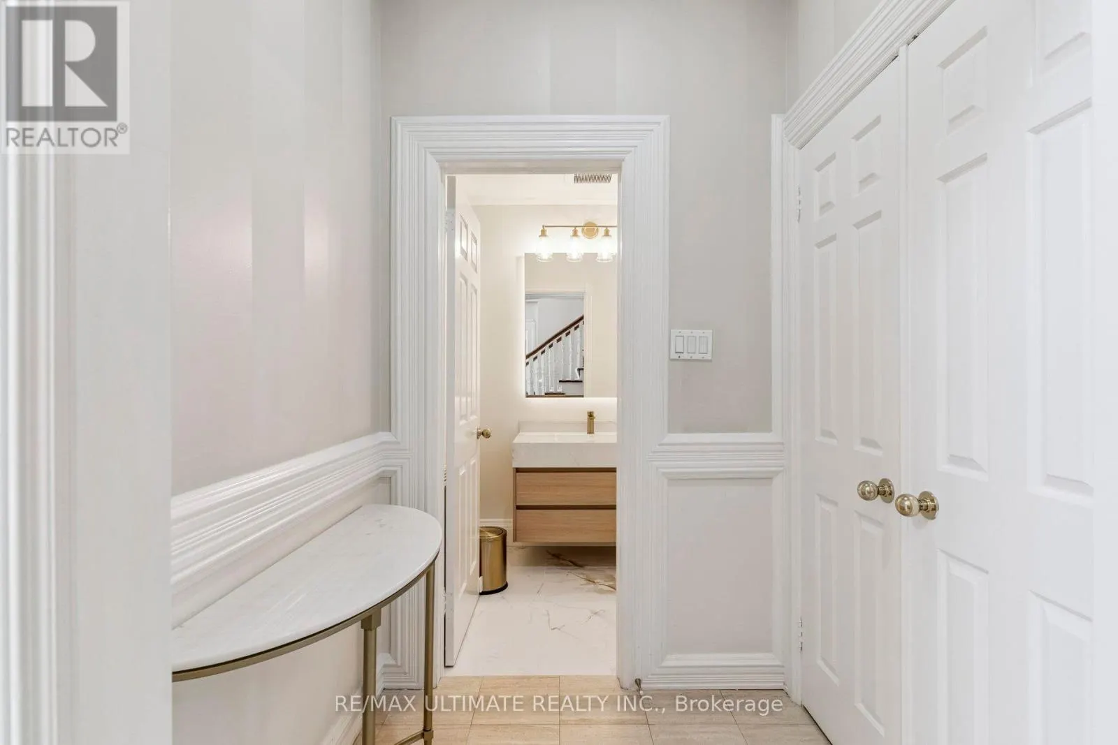 1 VERSAILLES COURT