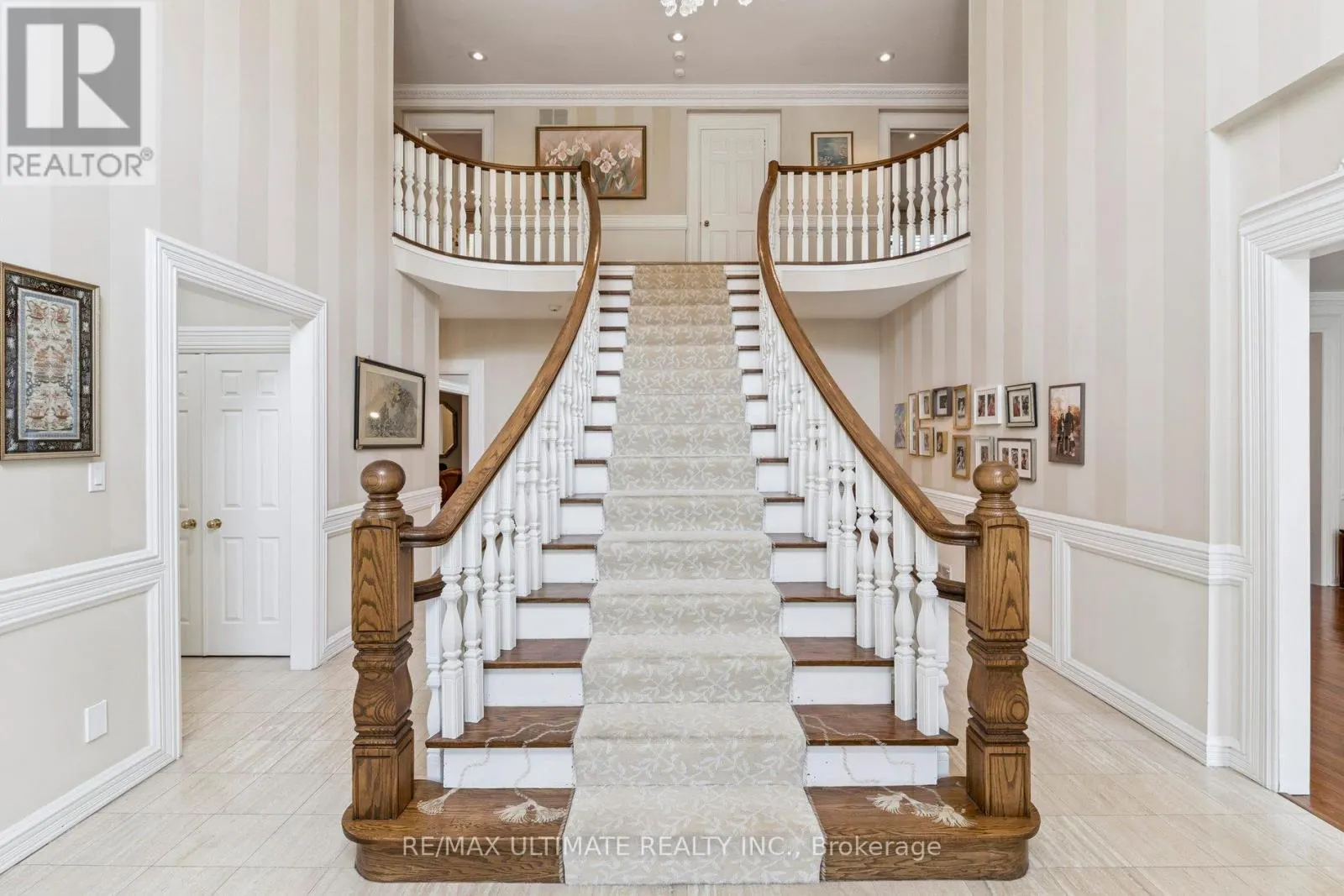 1 VERSAILLES COURT
