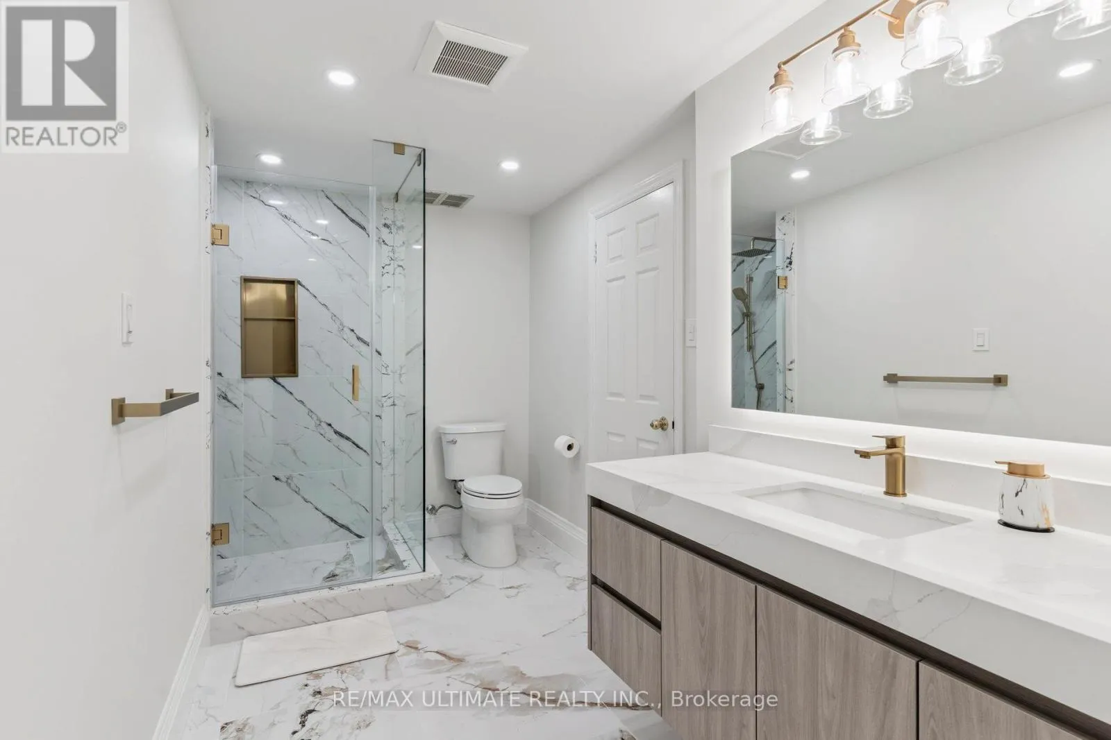 1 VERSAILLES COURT