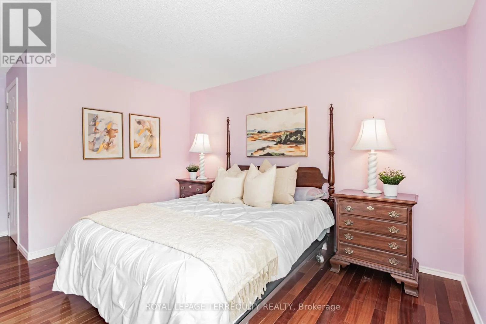 605 - 225 DAVENPORT ROAD