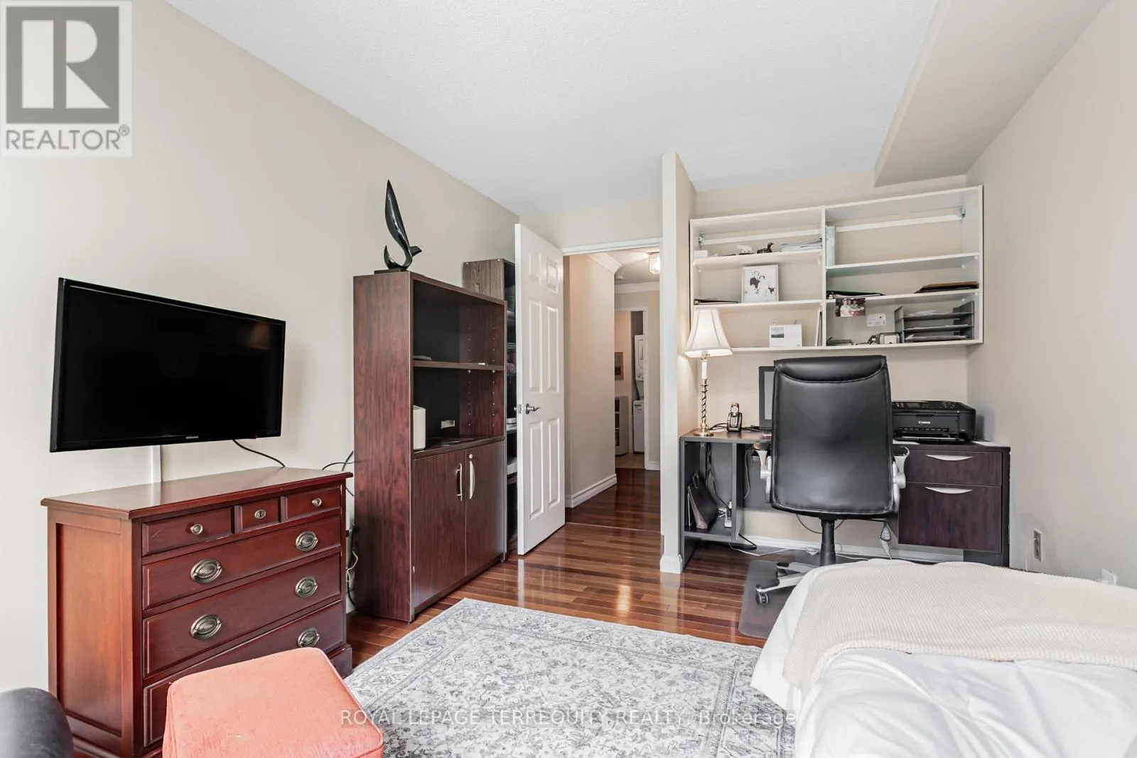 605 - 225 DAVENPORT ROAD