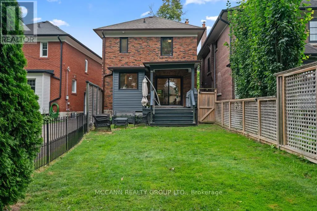 16 CHUDLEIGH AVENUE