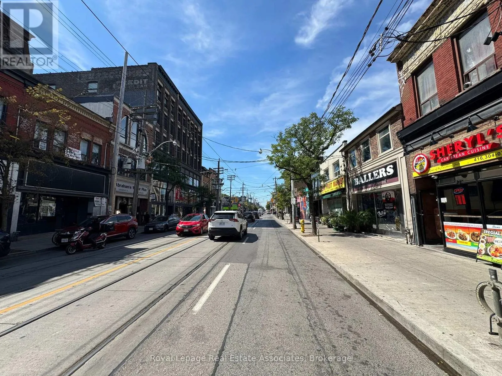 560 QUEEN STREET W