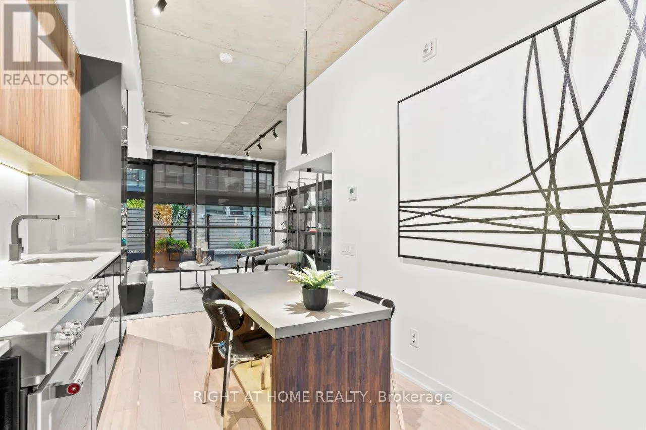 25 - 12 DERVOCK CRESCENT