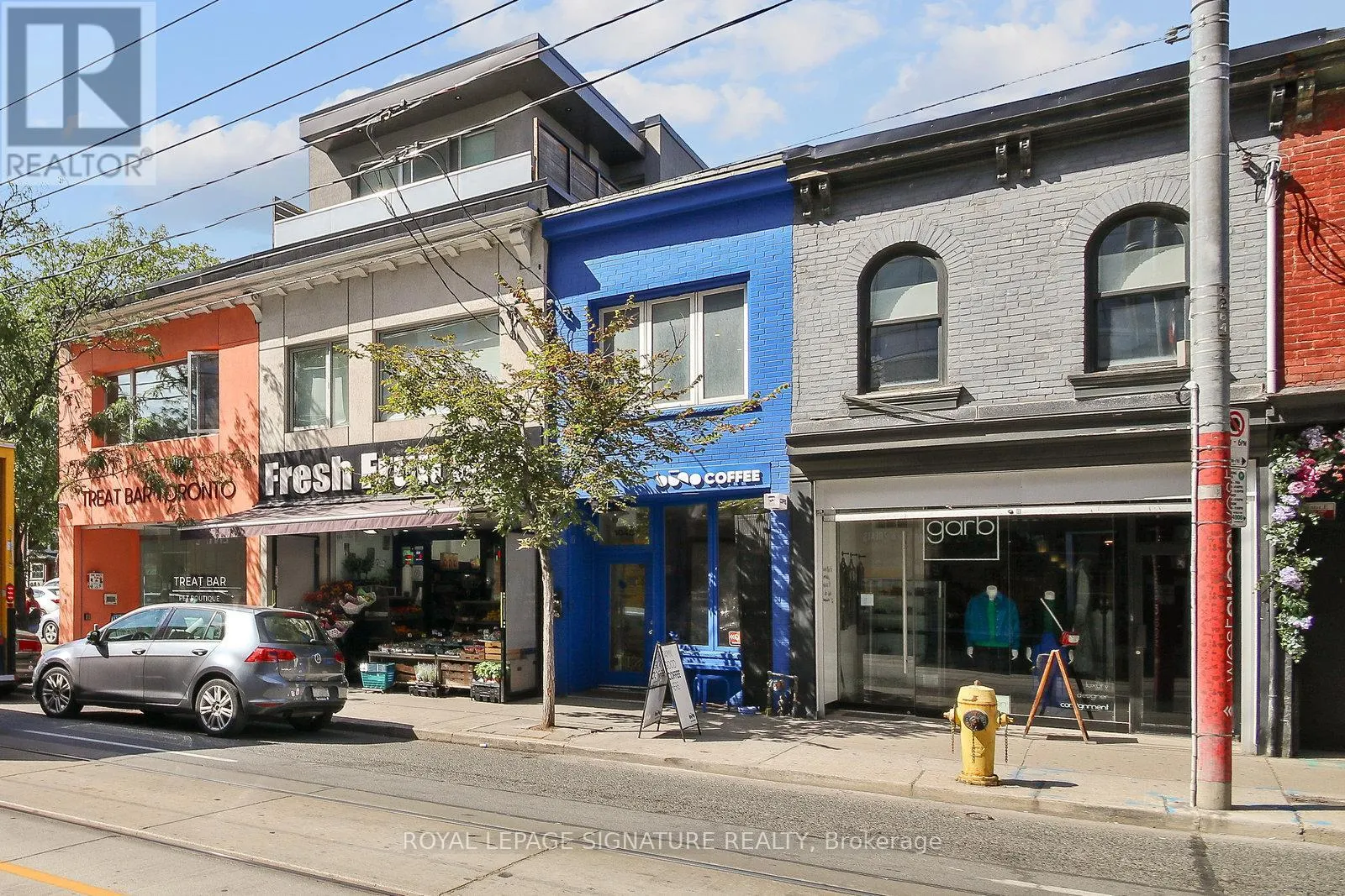 UPPER - 1048 QUEEN STREET W