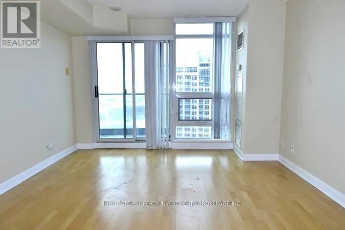 2609 - 600 FLEET STREET