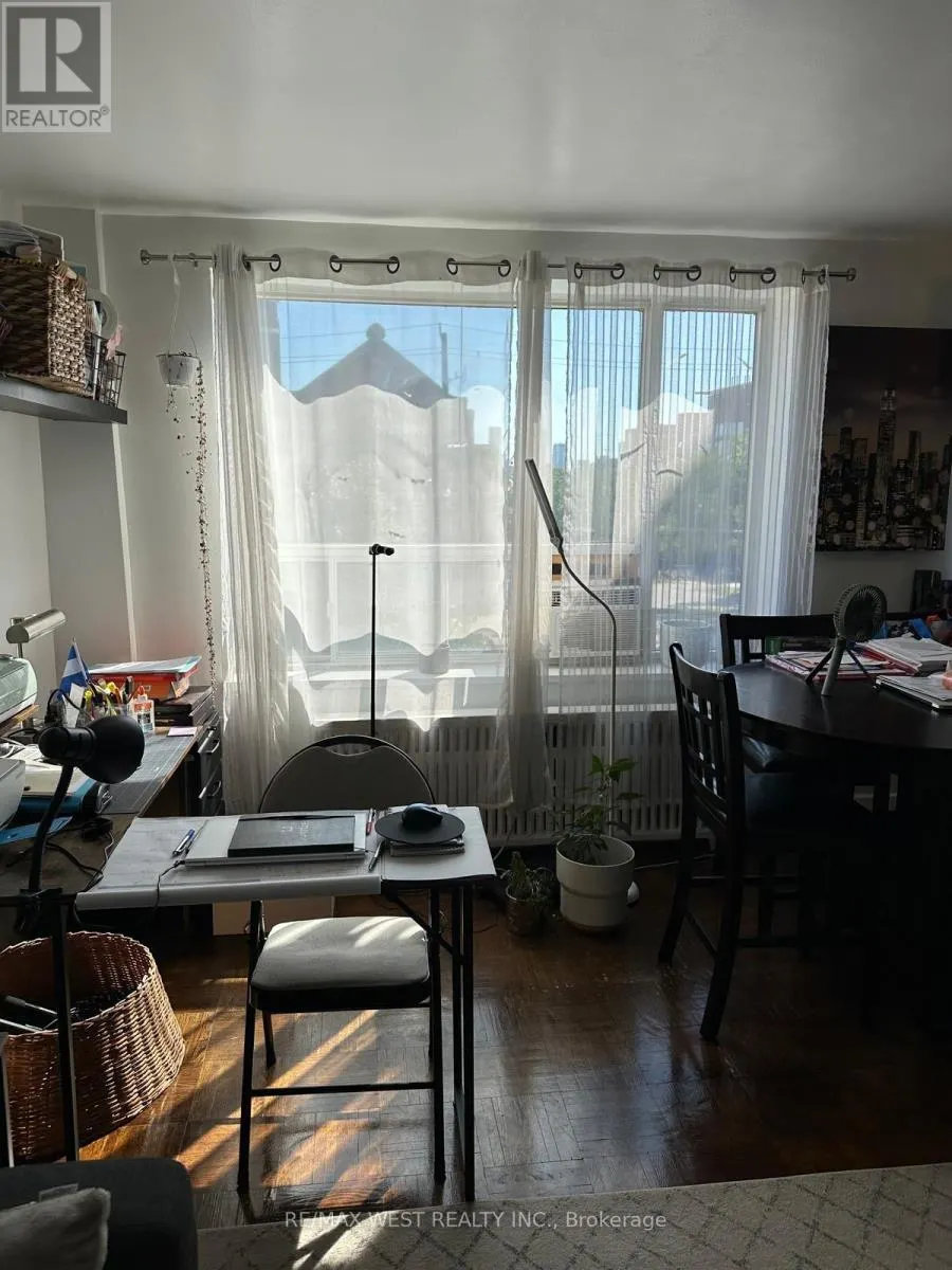205 - 2550 BATHURST STREET