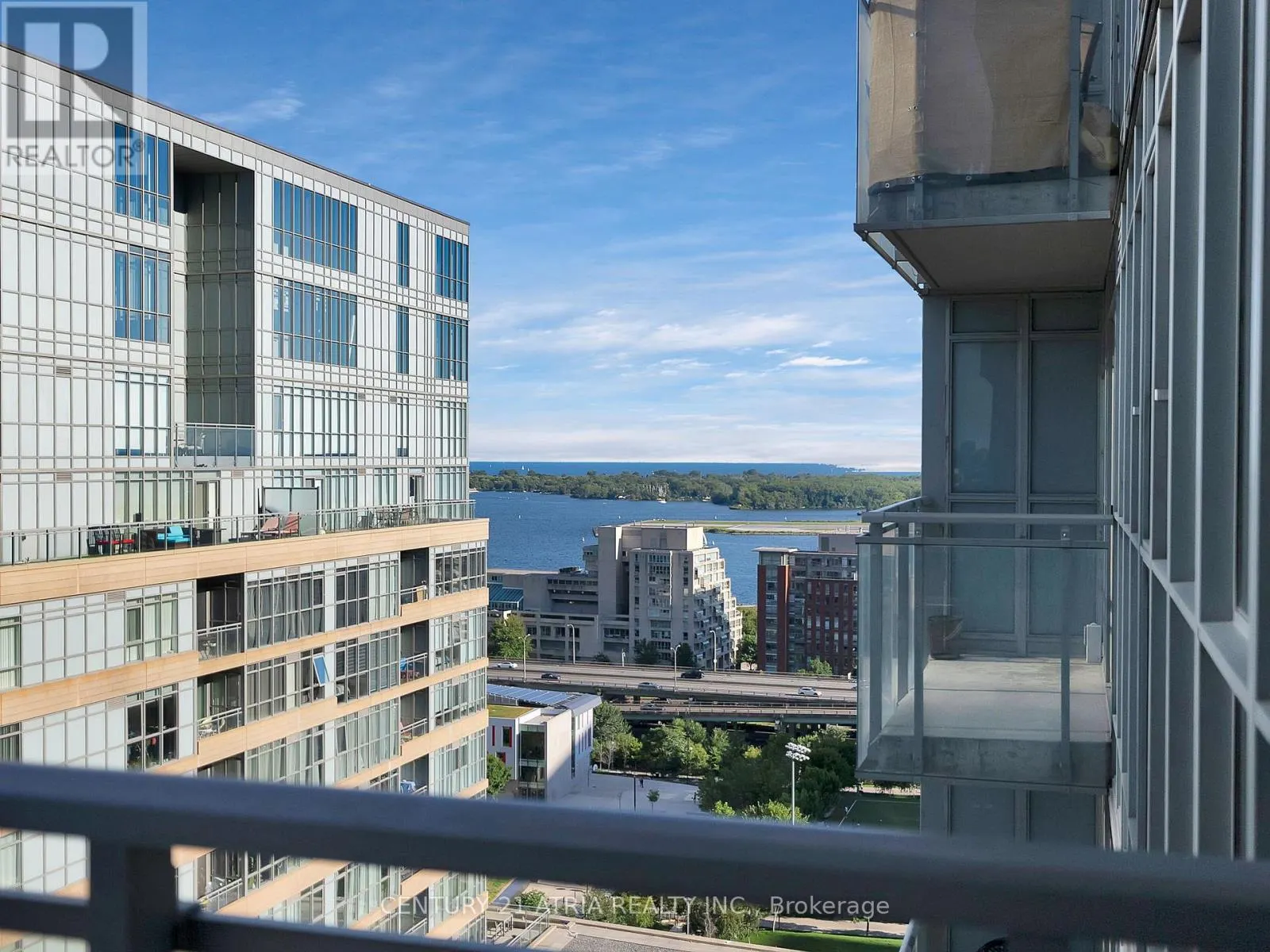 2103 - 15 ICEBOAT TERRACE