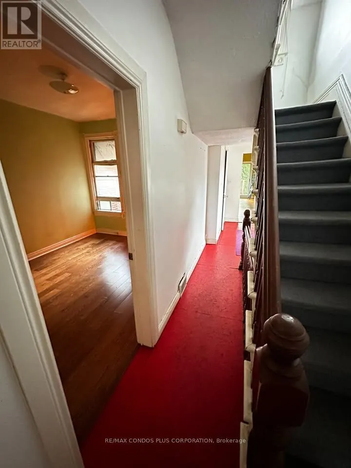 548 ROXTON ROAD