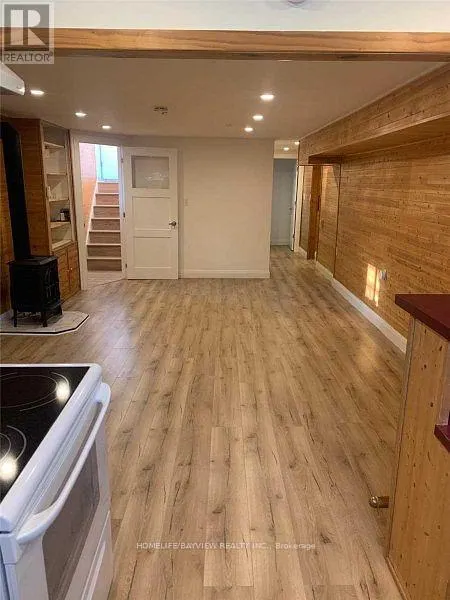 2 PINEMORE CRESCENT