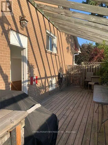 2 PINEMORE CRESCENT