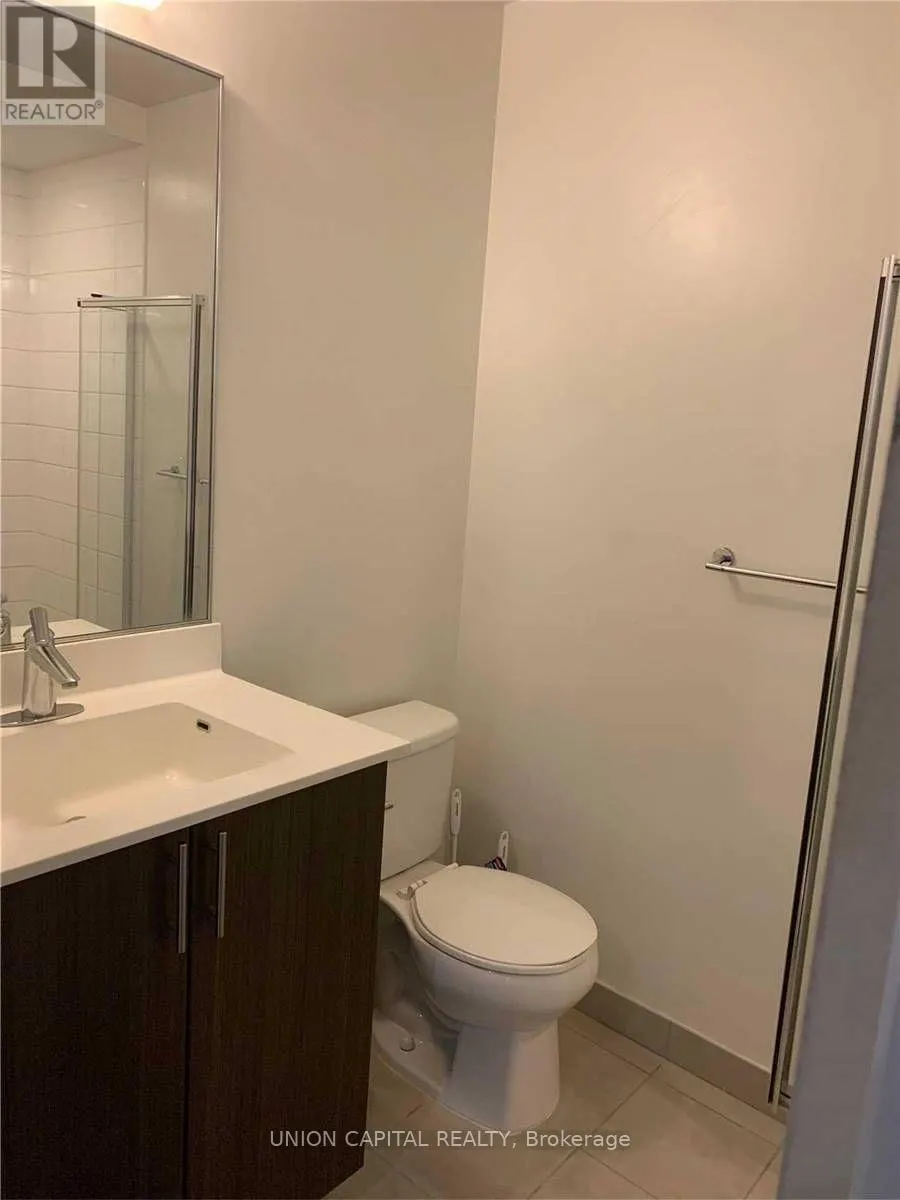 405 - 17 KENASTON GARDENS