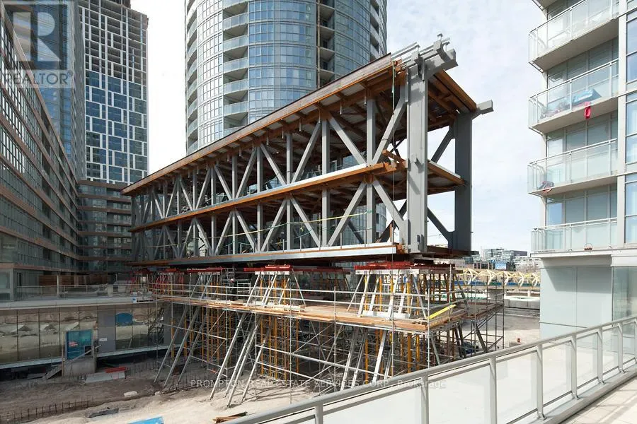 3201 - 15 ICEBOAT TERRACE