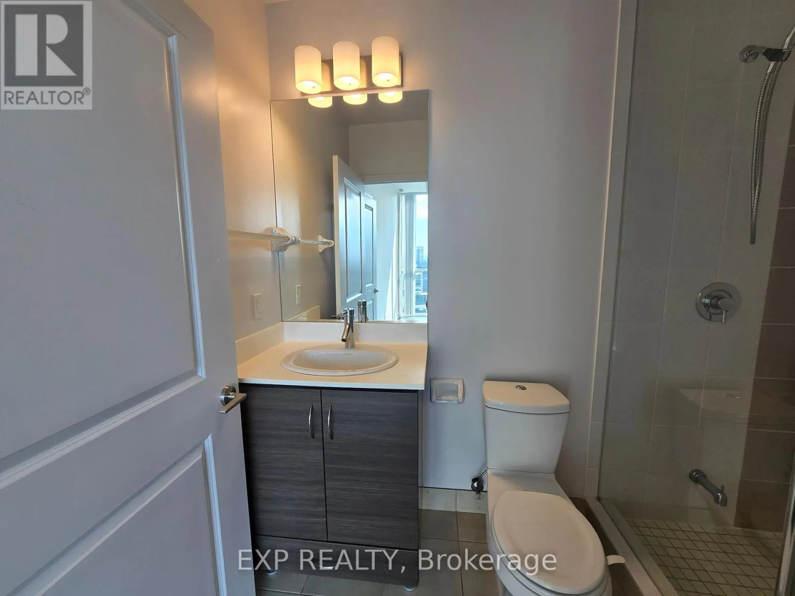 3715 - 5168 YONGE STREET