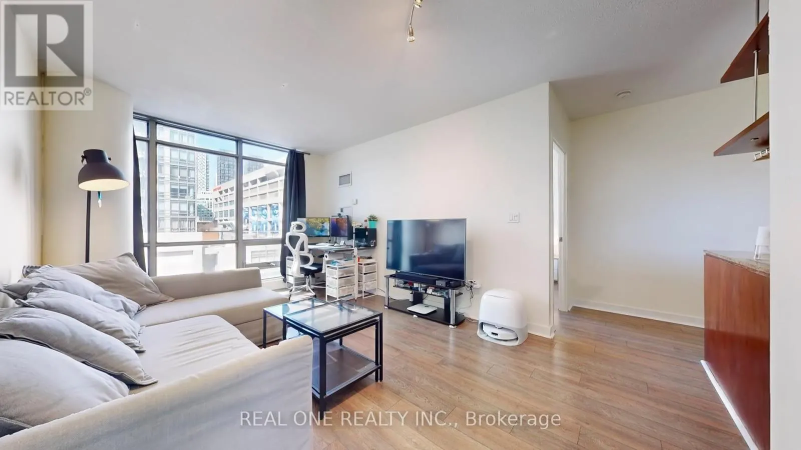 307 - 5 MARINER TERRACE