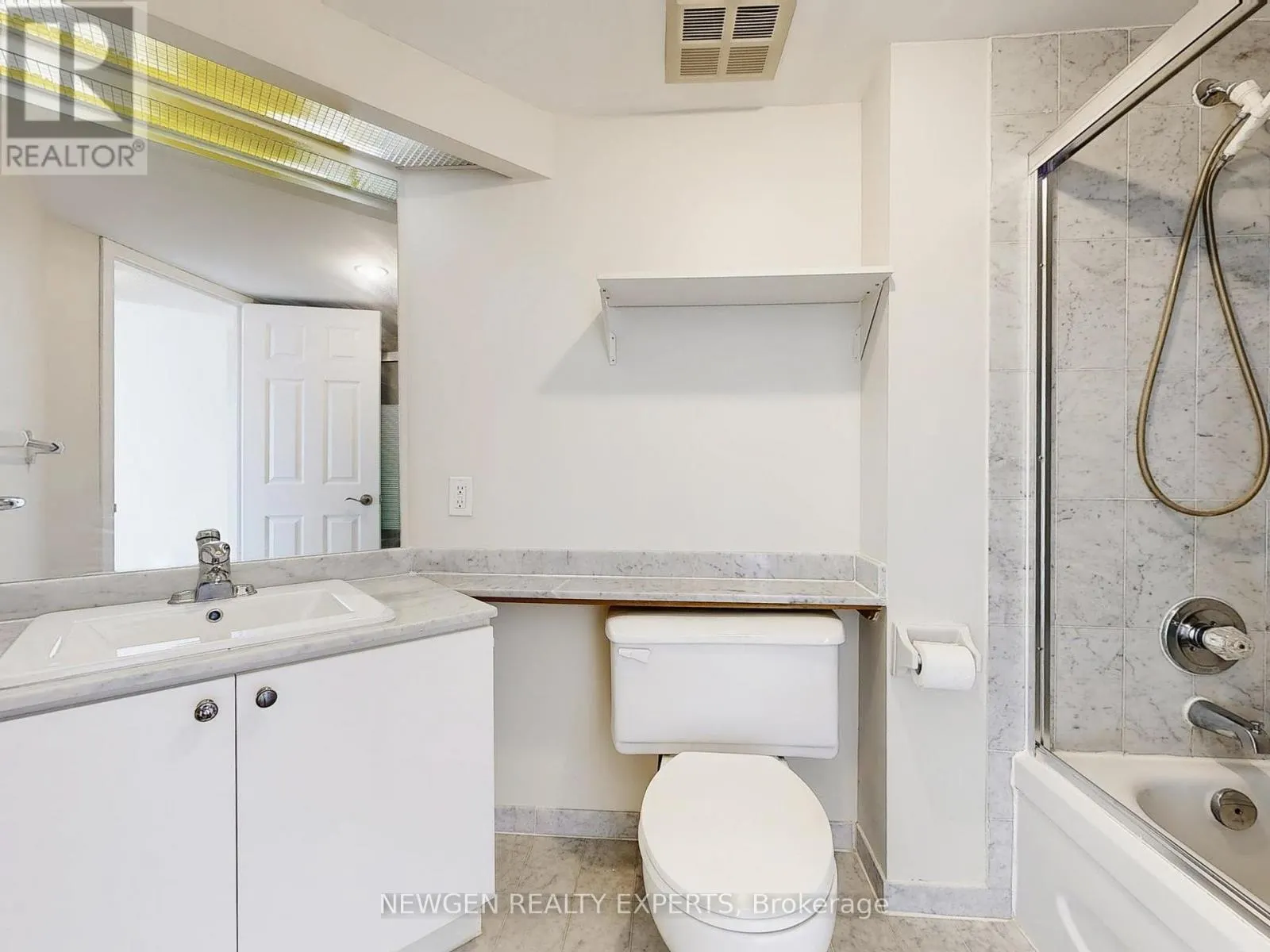 2903 - 5 CONCORDE PLACE