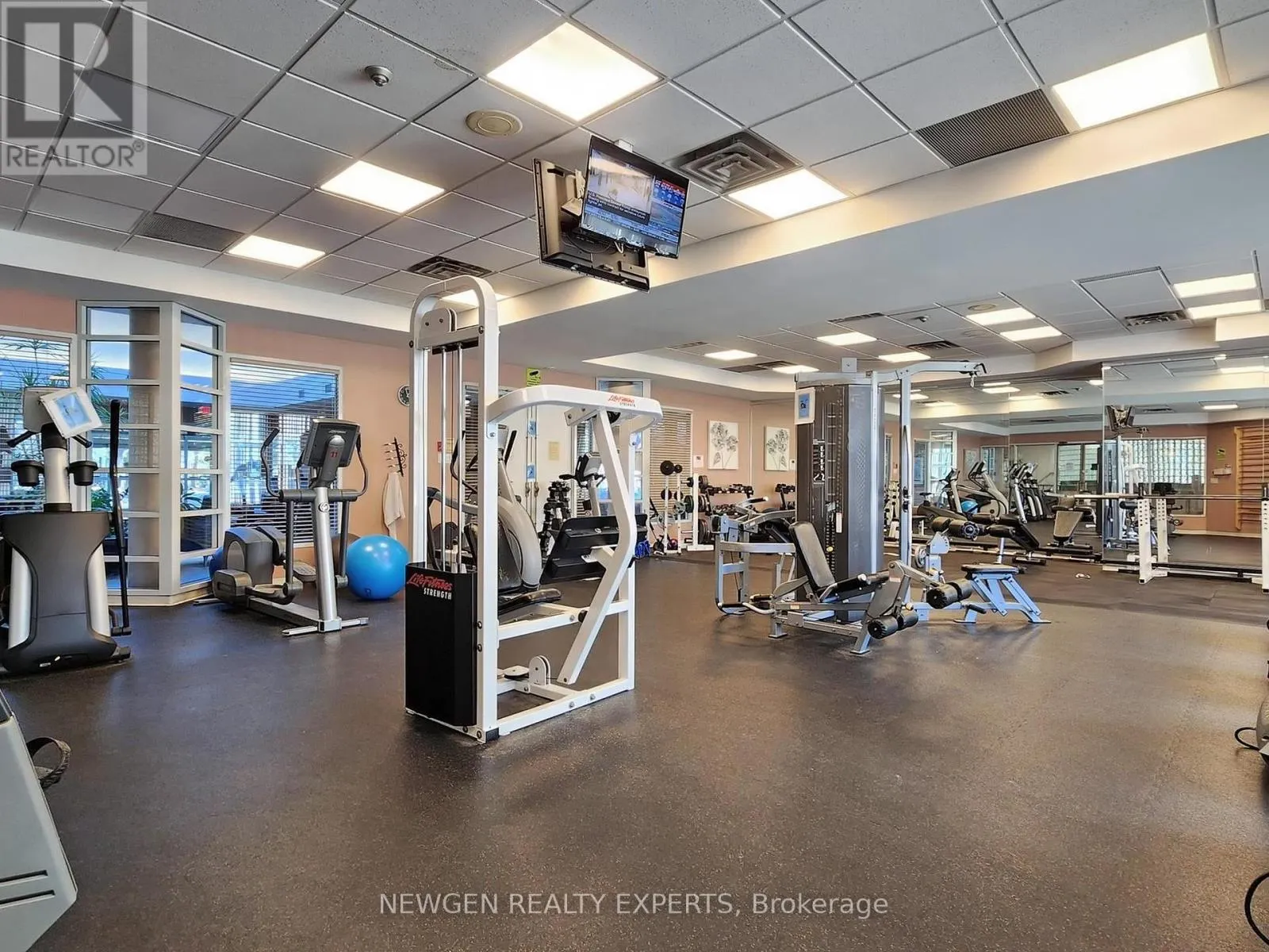 2903 - 5 CONCORDE PLACE