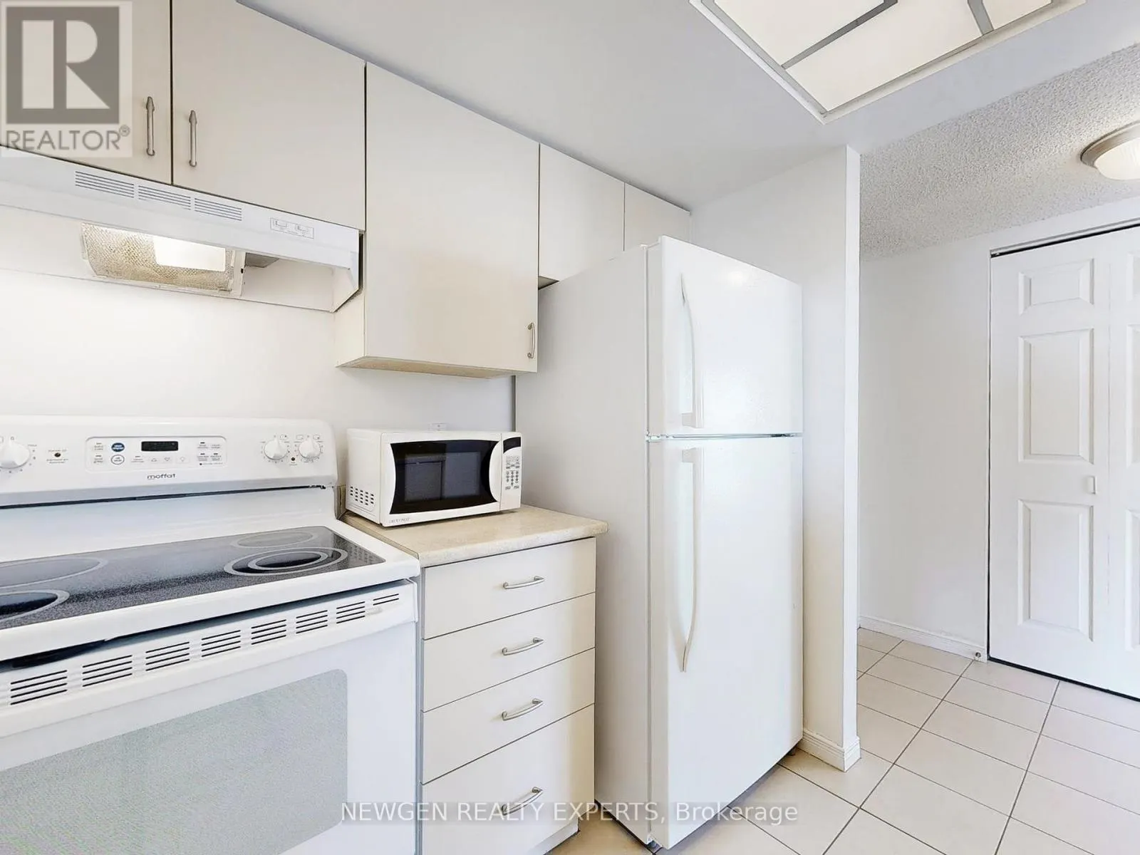 2903 - 5 CONCORDE PLACE