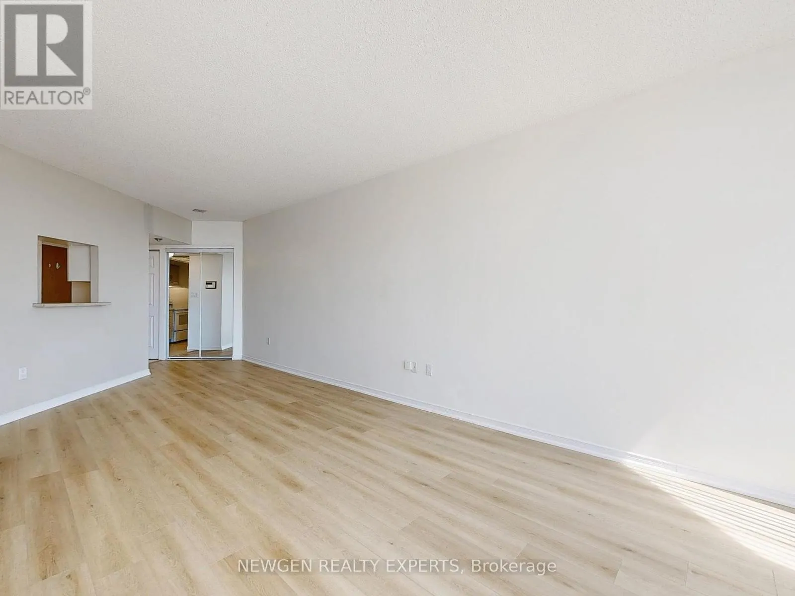 2903 - 5 CONCORDE PLACE