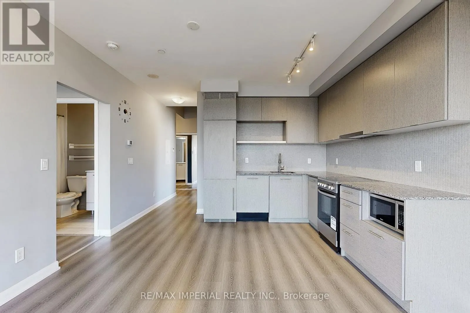 PH104 - 435 RICHMOND STREET W