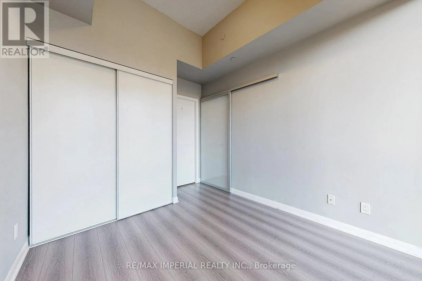 PH104 - 435 RICHMOND STREET W