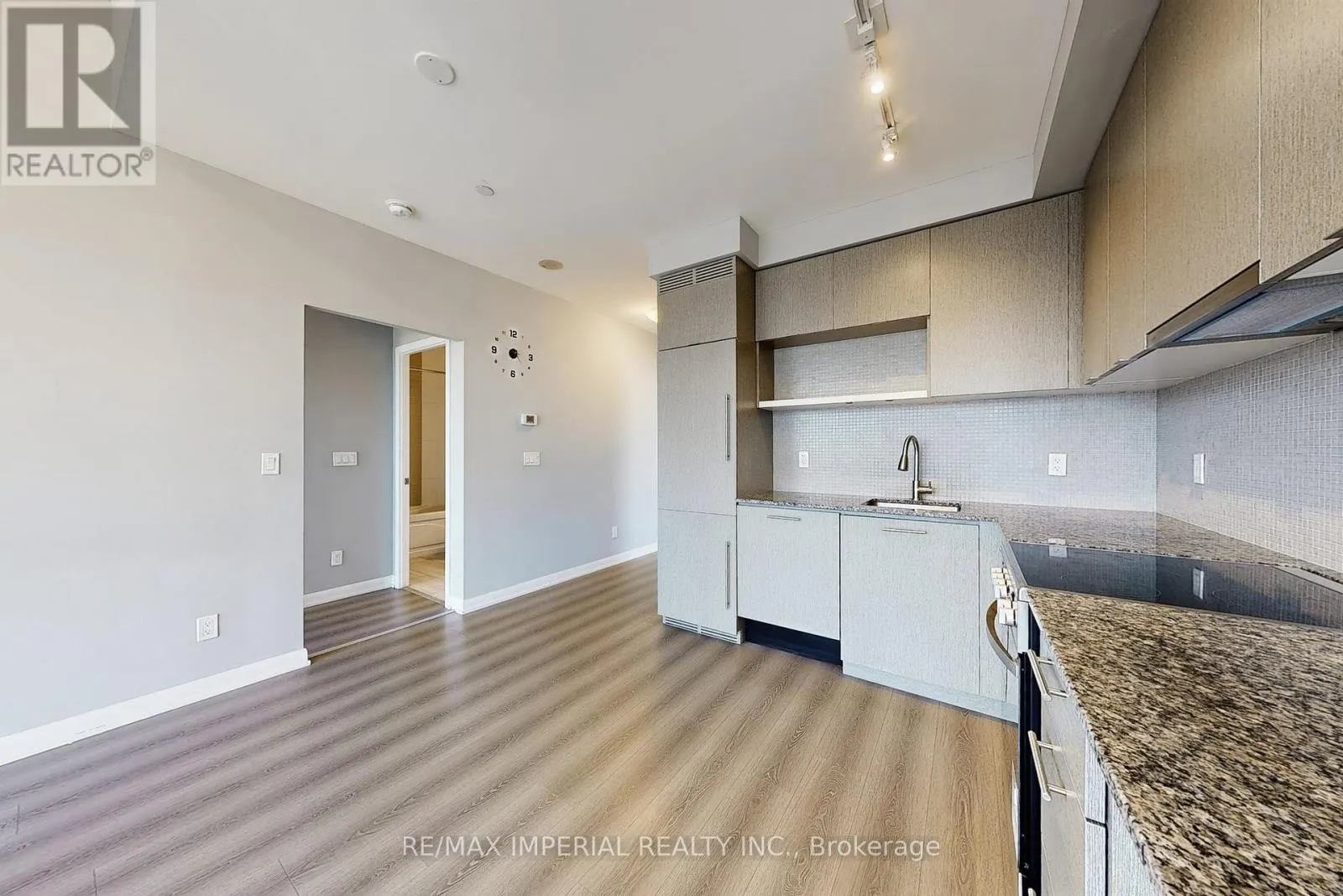 PH104 - 435 RICHMOND STREET W