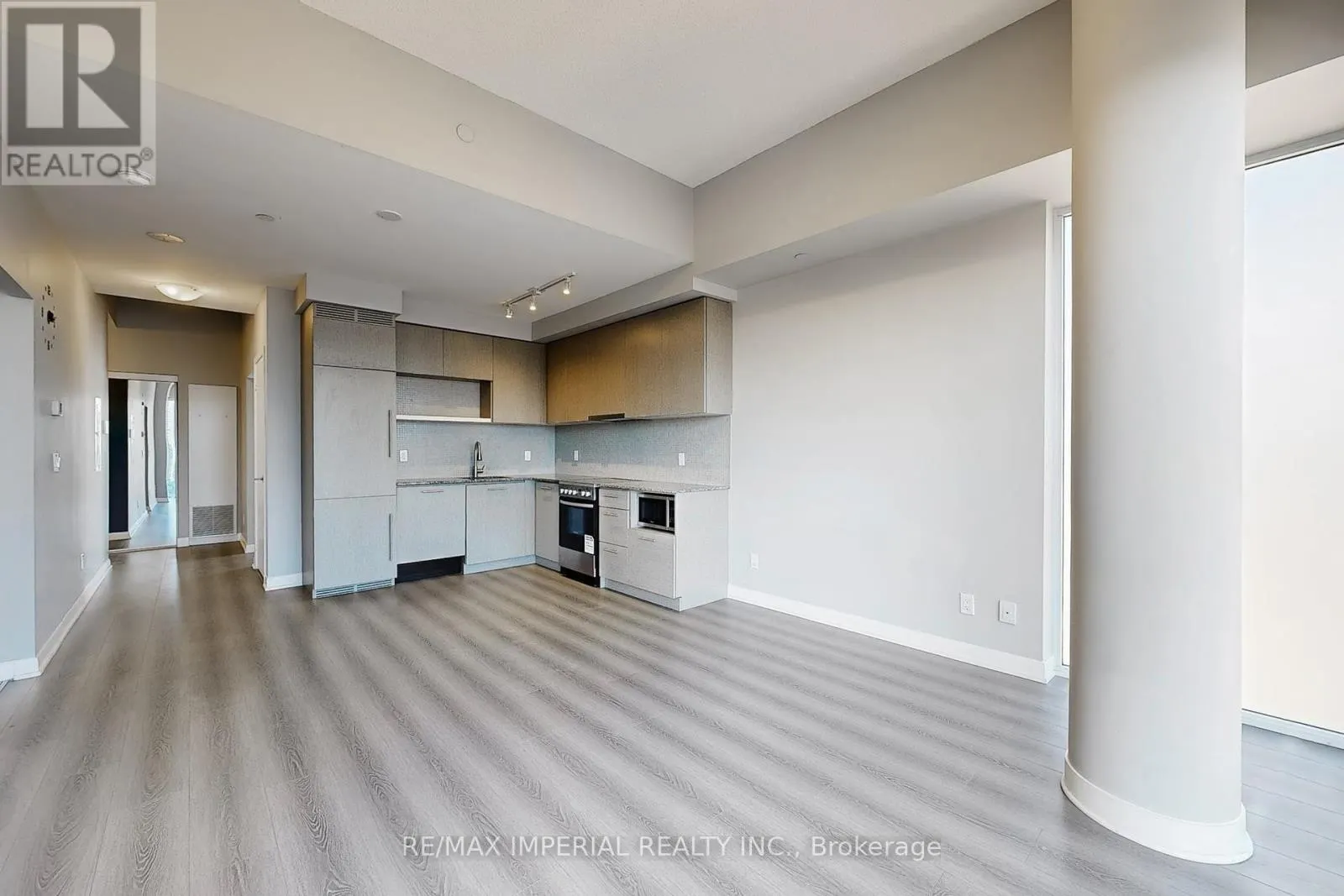 PH104 - 435 RICHMOND STREET W