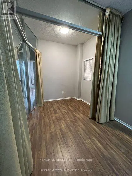 MAIN - 678 BATHURST STREET