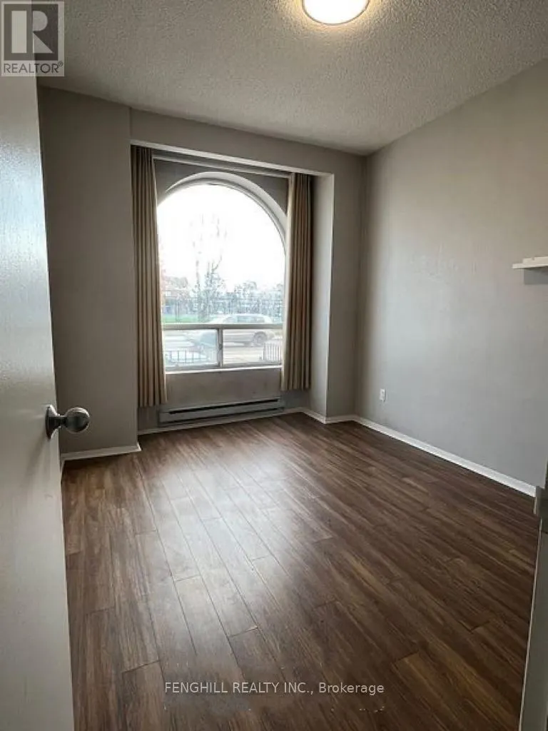 MAIN - 678 BATHURST STREET