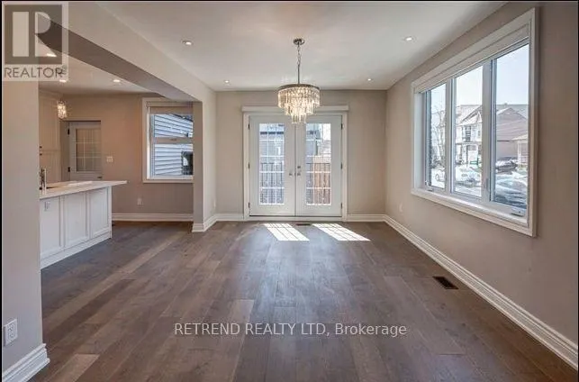 UPPER - 892 PALMERSTON AVENUE