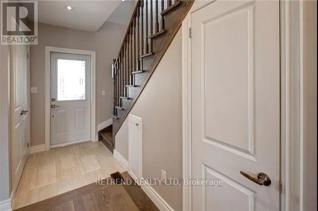 UPPER - 892 PALMERSTON AVENUE