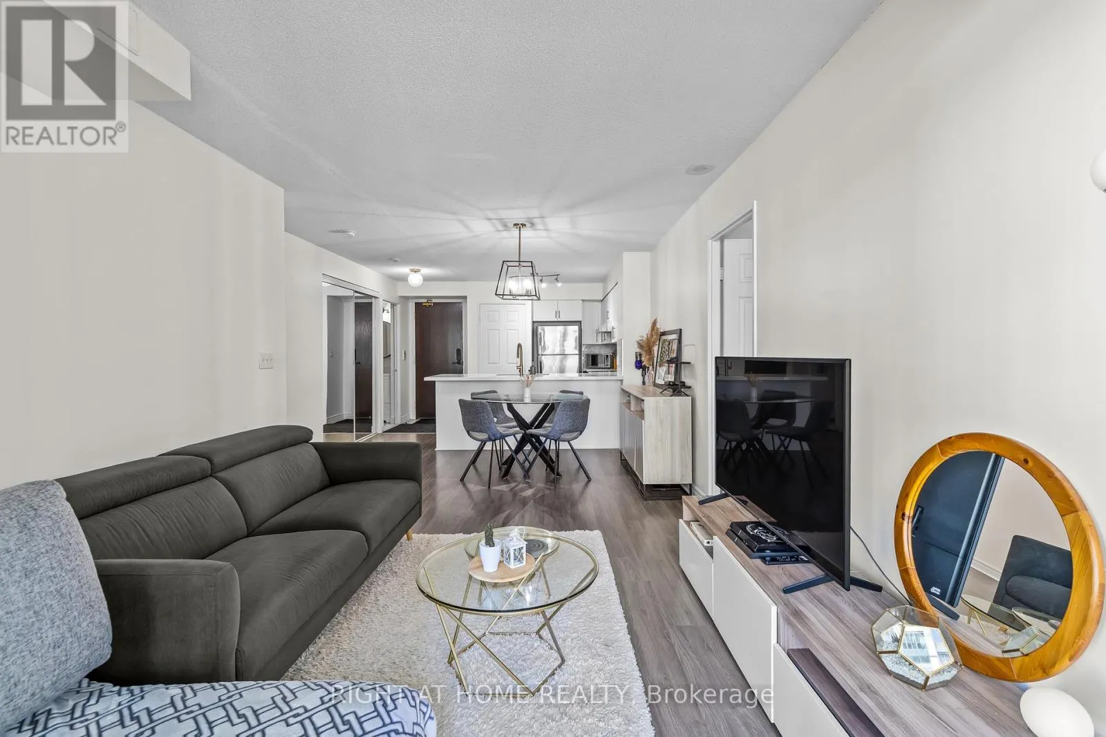 503 - 23 HOLLYWOOD AVENUE